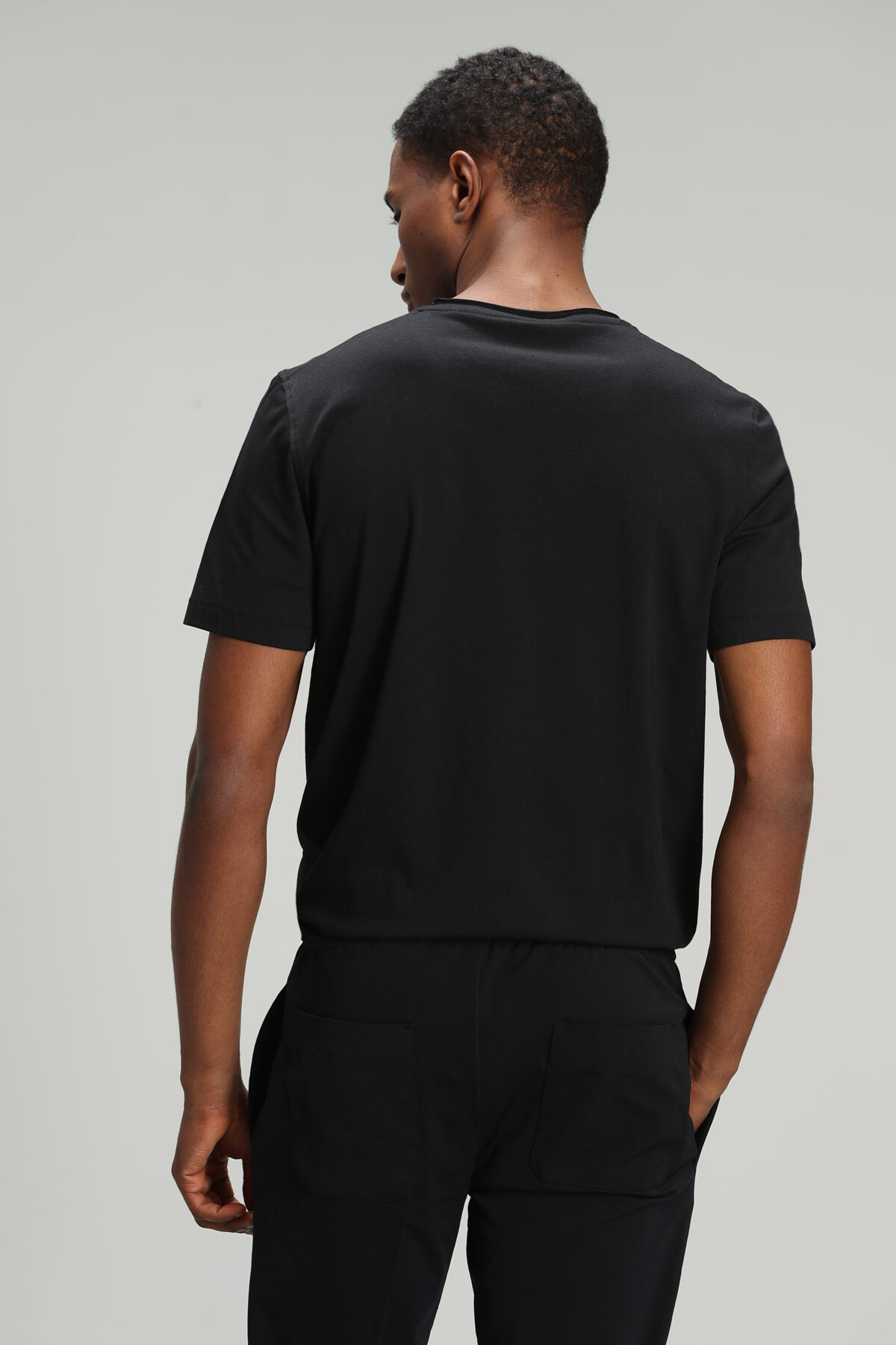 Kartago Erkek Grafik Basic Tişört Siyah